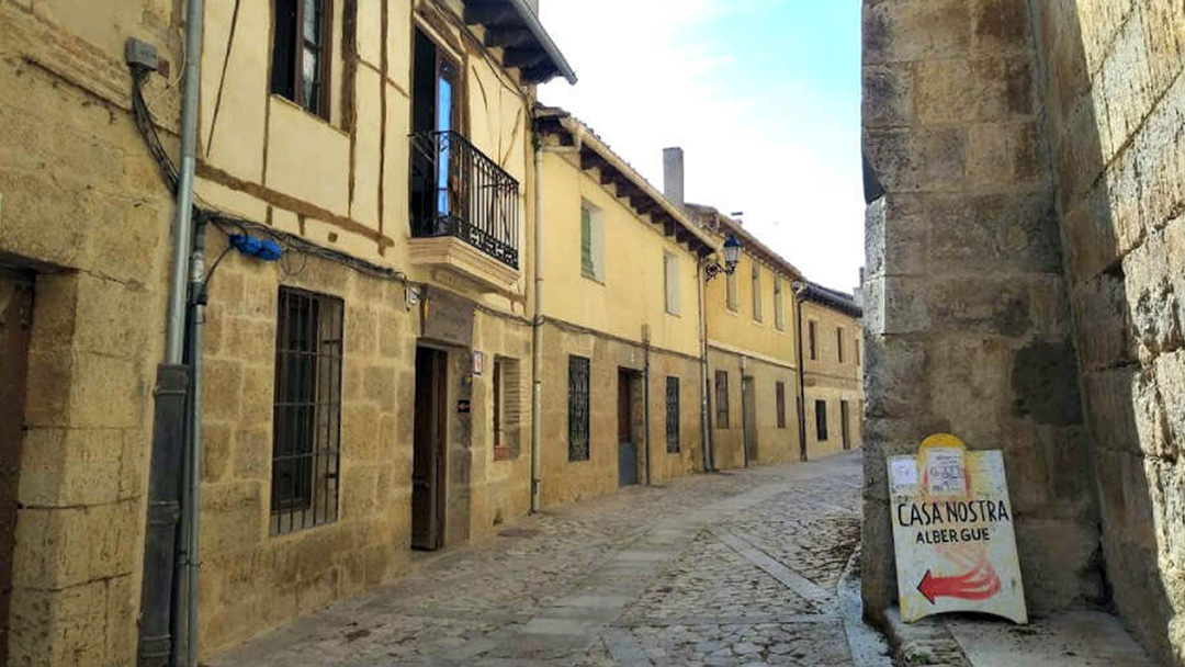 Albergue Casa Nostra. Camino de Santiago Burgos