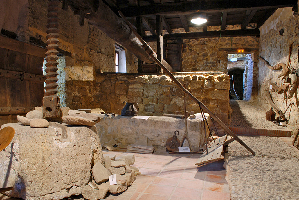 Museo Etnográfico de Castrojeriz. Tradiciones y costumbres.