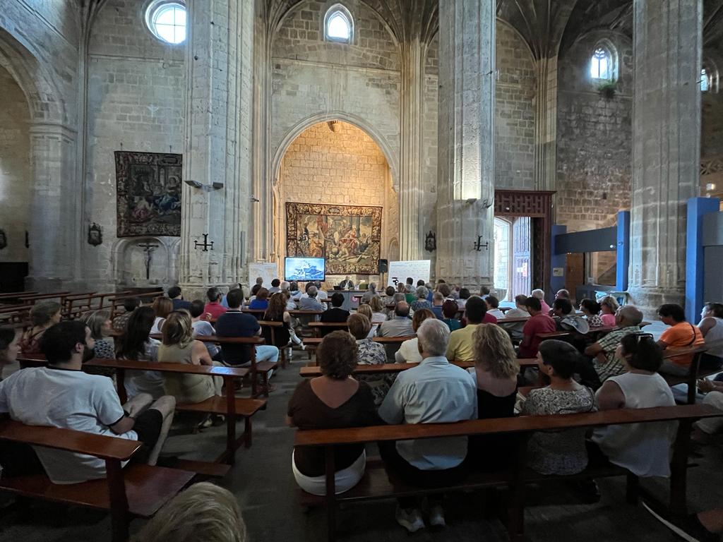 La charla del catedrático Félix Javier Martínez marcó el inicio de las jornadas sobre el Fuero de Castrojeriz 